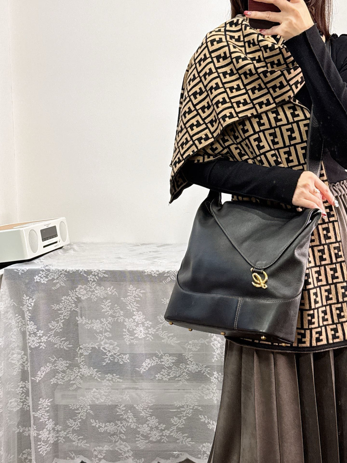 🌸日本中古品代購 LOEWE黑金全皮雲朵包 | 預訂約2-3星期 娉婷貿易公司 Exquisite Beauty Trading Company