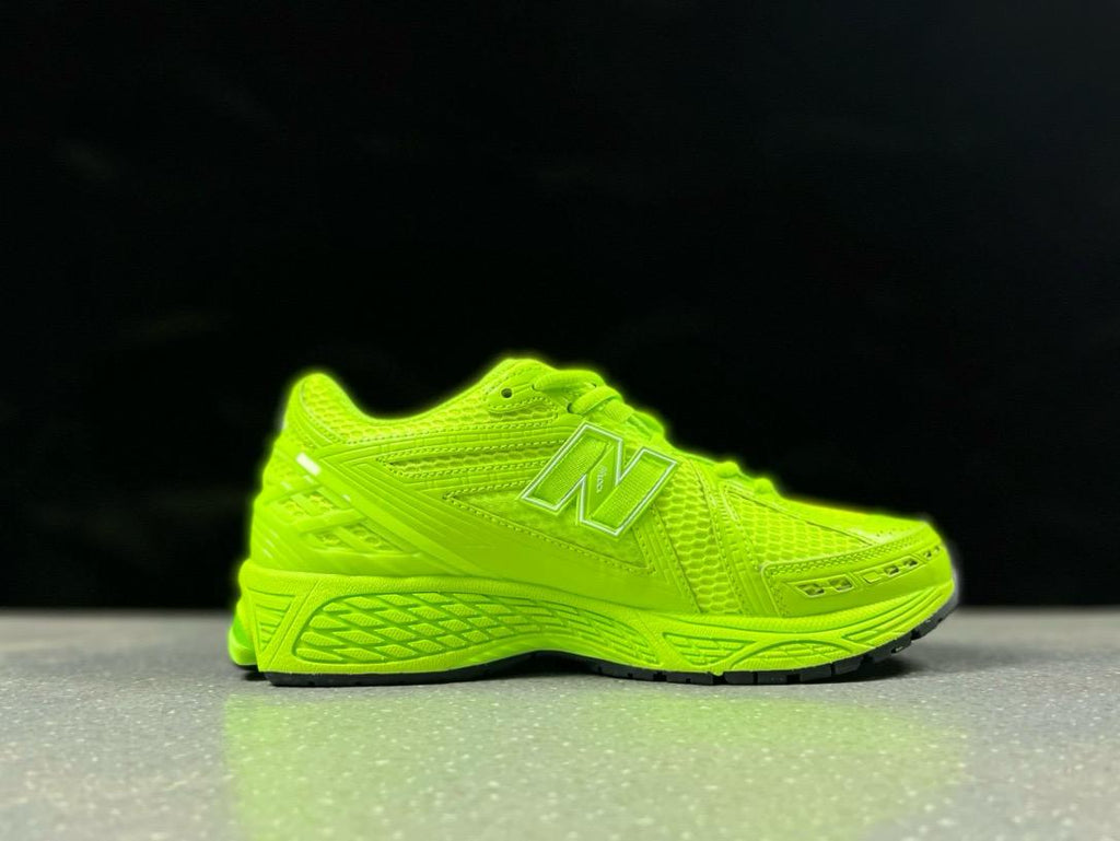 🌸New Balance 1906系列復古老爹風休閒運動慢跑鞋 M1906# 螢光綠 | 預訂約2-3星期(自行備註尺碼) 娉婷貿易公司 Exquisite Beauty Trading Company
