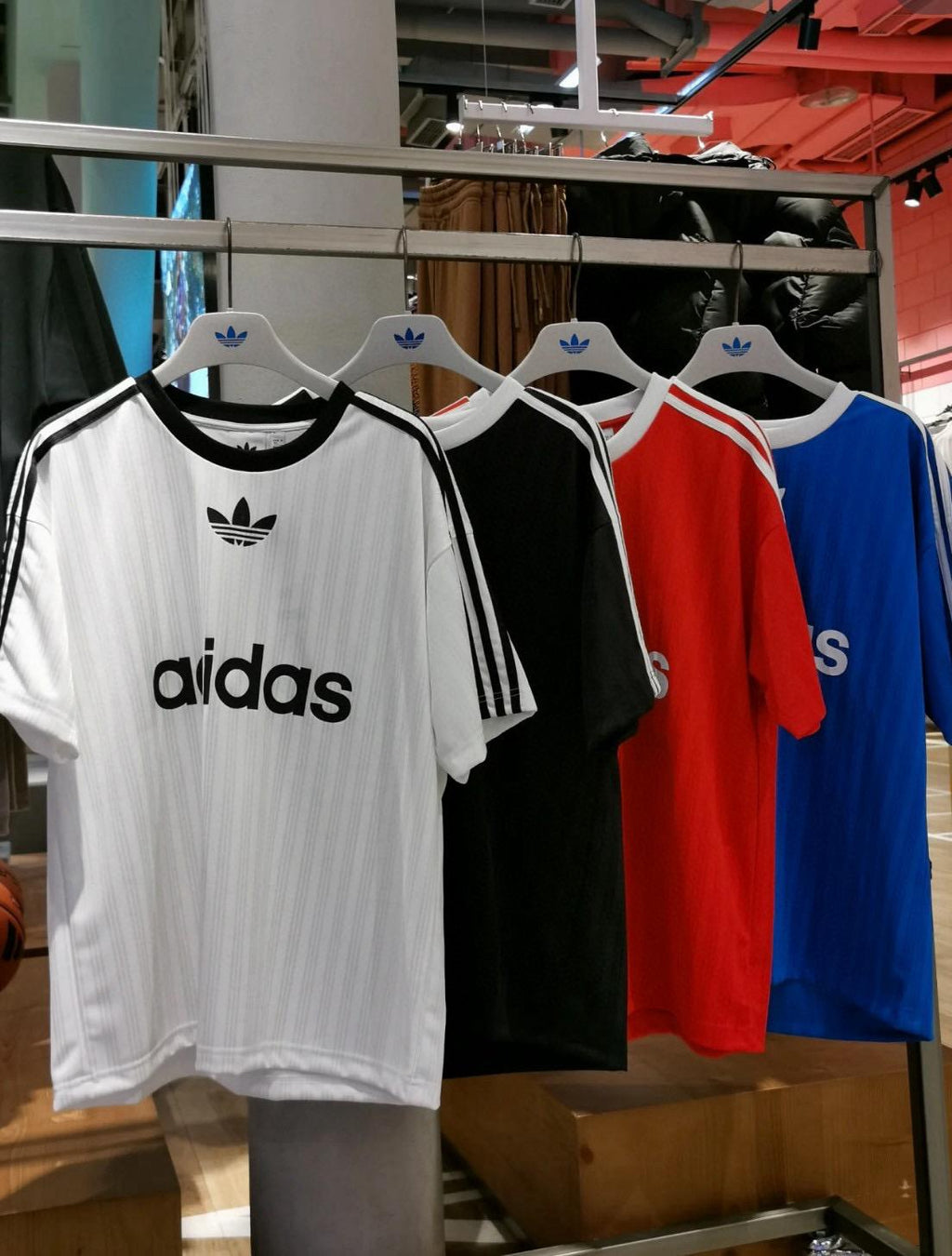🌸Adidas🌈圓領短tee | 預訂約3-4星期 娉婷貿易公司 Exquisite Beauty Trading Company
