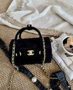 限量🌸CHANEL VIC年終超限定 黑金絲絨菱格圓筒保齡球包🌙💎 | 預訂約5-7星期 娉婷貿易公司 Exquisite Beauty Trading Company