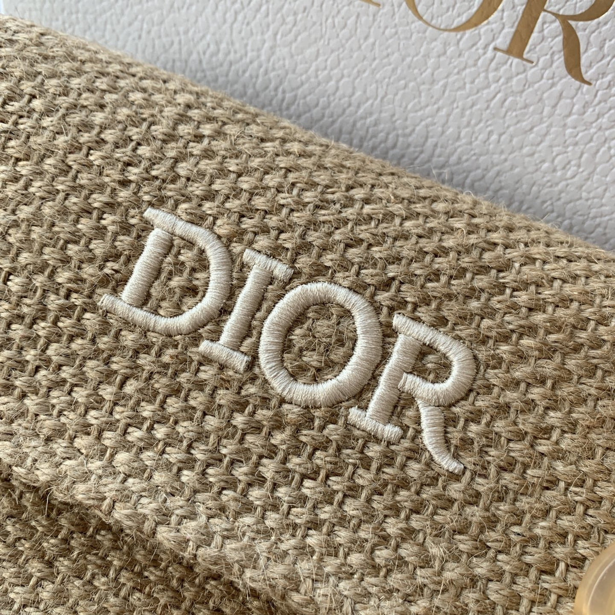 售完即止🌸DIOR Vic gift 超稀有贈品草編包(鏈條可拆取) | 預訂約4-5星期 娉婷貿易公司 Exquisite Beauty Trading Company