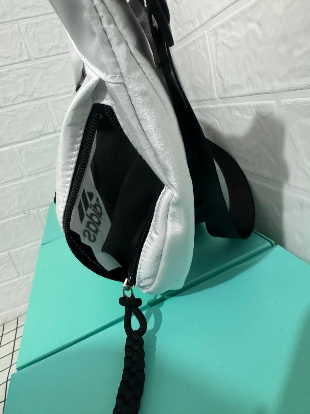🌸Adidas 2520單肩包 | 預訂約3-4星期 娉婷貿易公司 Exquisite Beauty Trading Company