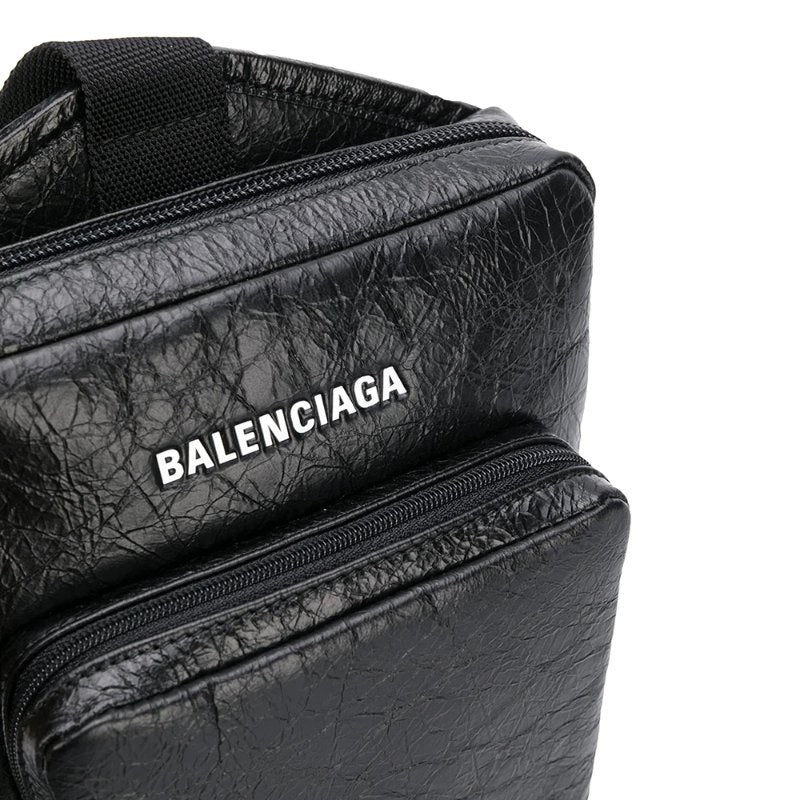 供應商香港現貨🌸全新 100%正品保證 Balenciaga Bag-Crossbody Bag for Men in Black | 落單後約7-10個工作天寄出 娉婷貿易公司 Exquisite Beauty Trading Company
