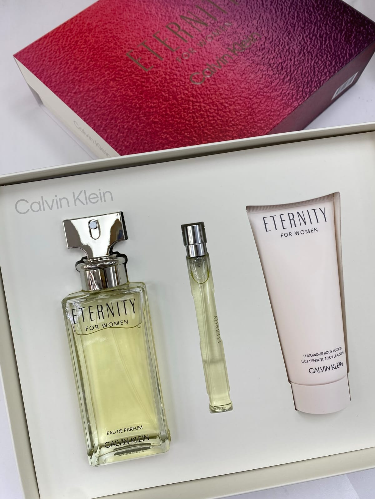 供應商現貨🌸免稅正品 Calvin Klein Eternity For Women Eau De Parfum CK永恆女士淡香精航空版 3件套(淡香精100ml+身體乳100ml+便攜裝10ml噴頭款) 🌟24年版 | 預訂 逢星期一，三返倉執貨 其後約3-5個工作天寄出 娉婷貿易公司 Exquisite Beauty Trading Company