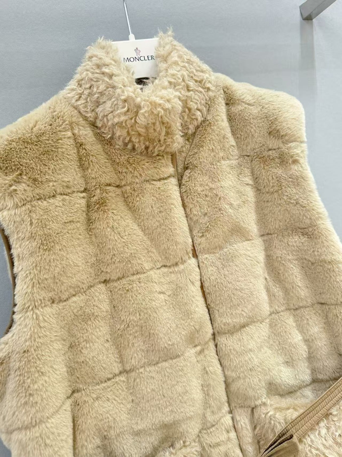 🌸Moncler Joui 人造毛皮泰迪熊羽絨背心 | 預訂約4-5星期 娉婷貿易公司 Exquisite Beauty Trading Company