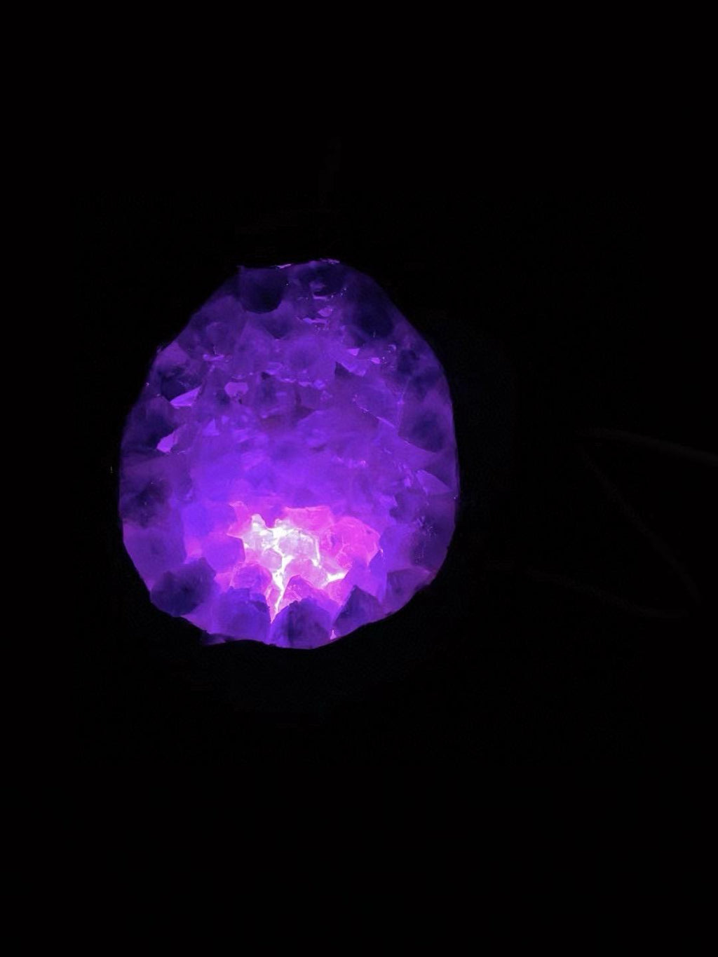 🌸紫晶洞 消磁小夜燈 | 預訂約2-3星期 娉婷貿易公司 Exquisite Beauty Trading Company