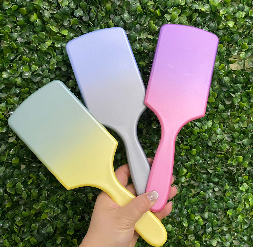 現貨🌸晚安電視 Be Silky✨ 瞬間擁有絲綢般柔順秀髮！「馬卡龍氣墊按摩梳」✨顏色隨機出 | 落單後約3-5個工作天寄出 娉婷貿易公司 Exquisite Beauty Trading Company