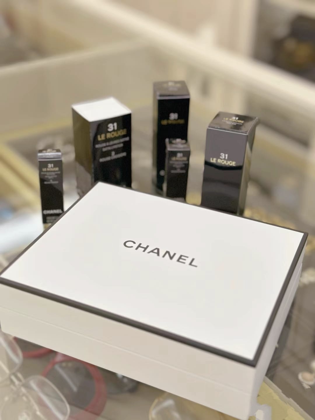 供應商現貨🌸香港專櫃貨 配專櫃紙袋 Chanel香奈兒康鵬街31號唇膏限定禮盒 | 預訂 逢星期一，三返倉執貨 其後約3-5個工作天寄出 娉婷貿易公司 Exquisite Beauty Trading Company
