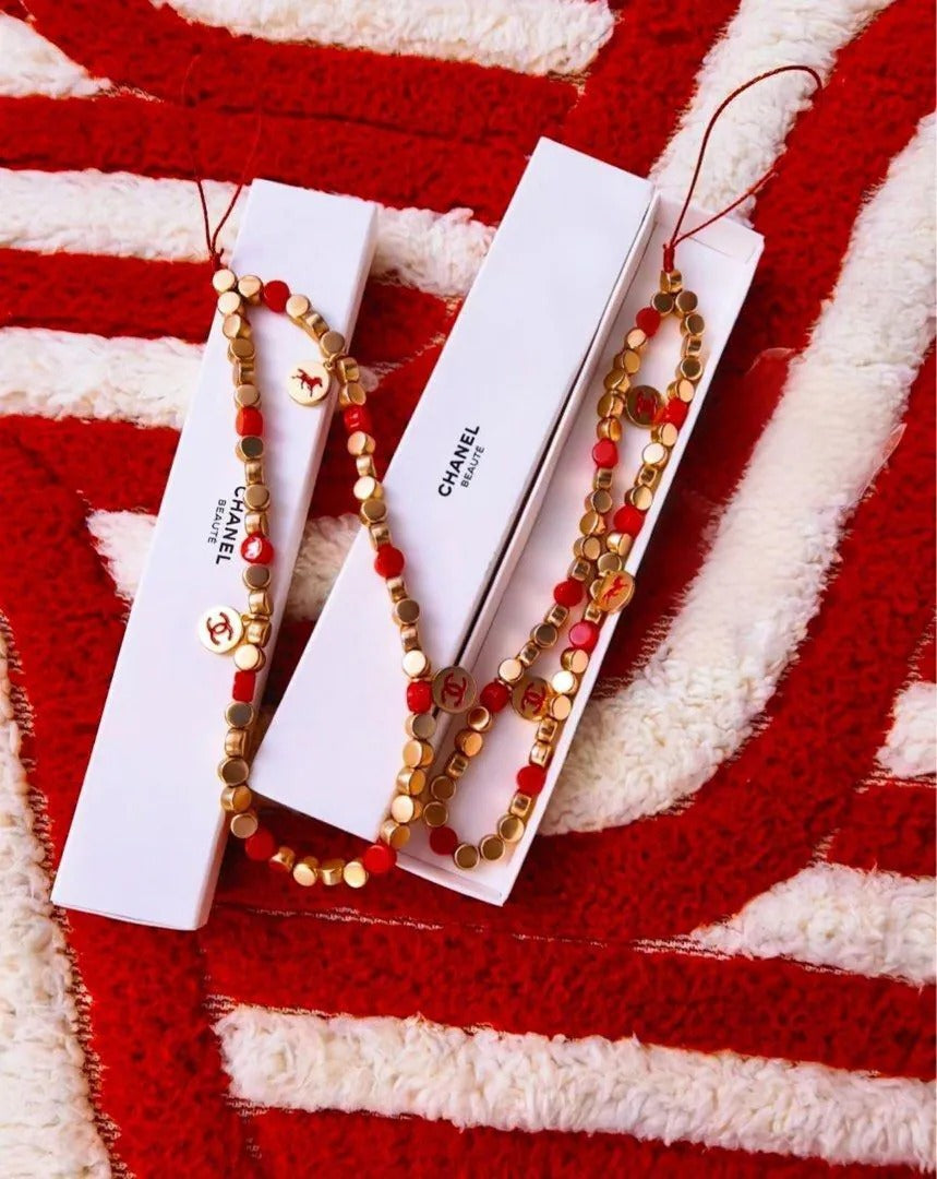限量🌸💯Chanel Beauty 馬年紅金手機鏈手機繩吊飾 連專櫃紙袋 100%正品 | 預訂約5-6星期 娉婷貿易公司 Exquisite Beauty Trading Company