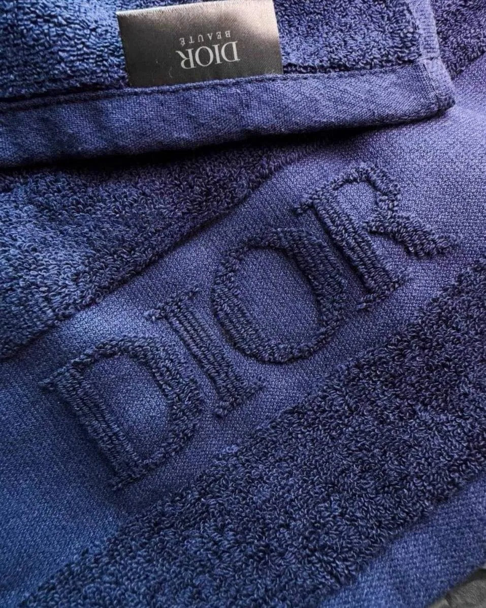 【24小時網站自助下單】🌸Dior Sauvage 曠野系列深藍浴巾毛巾 | 預訂約4-6星期 娉婷貿易公司 Exquisite Beauty Trading Company