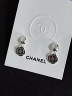 【24小時網站自助下單】🌸💯Chanel 專櫃贈品山茶花掛飾改裝耳環 100%正品改裝 | 預訂約4-6星期 娉婷貿易公司 Exquisite Beauty Trading Company