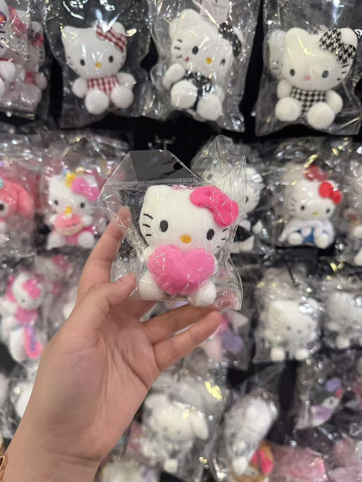 【24小時網站自助下單】🌸韓國代購 🇰🇷Hello Kitty 掛件 | 預訂約2-3星期(whatsapp send款式訂貨) 娉婷貿易公司 Exquisite Beauty Trading Company