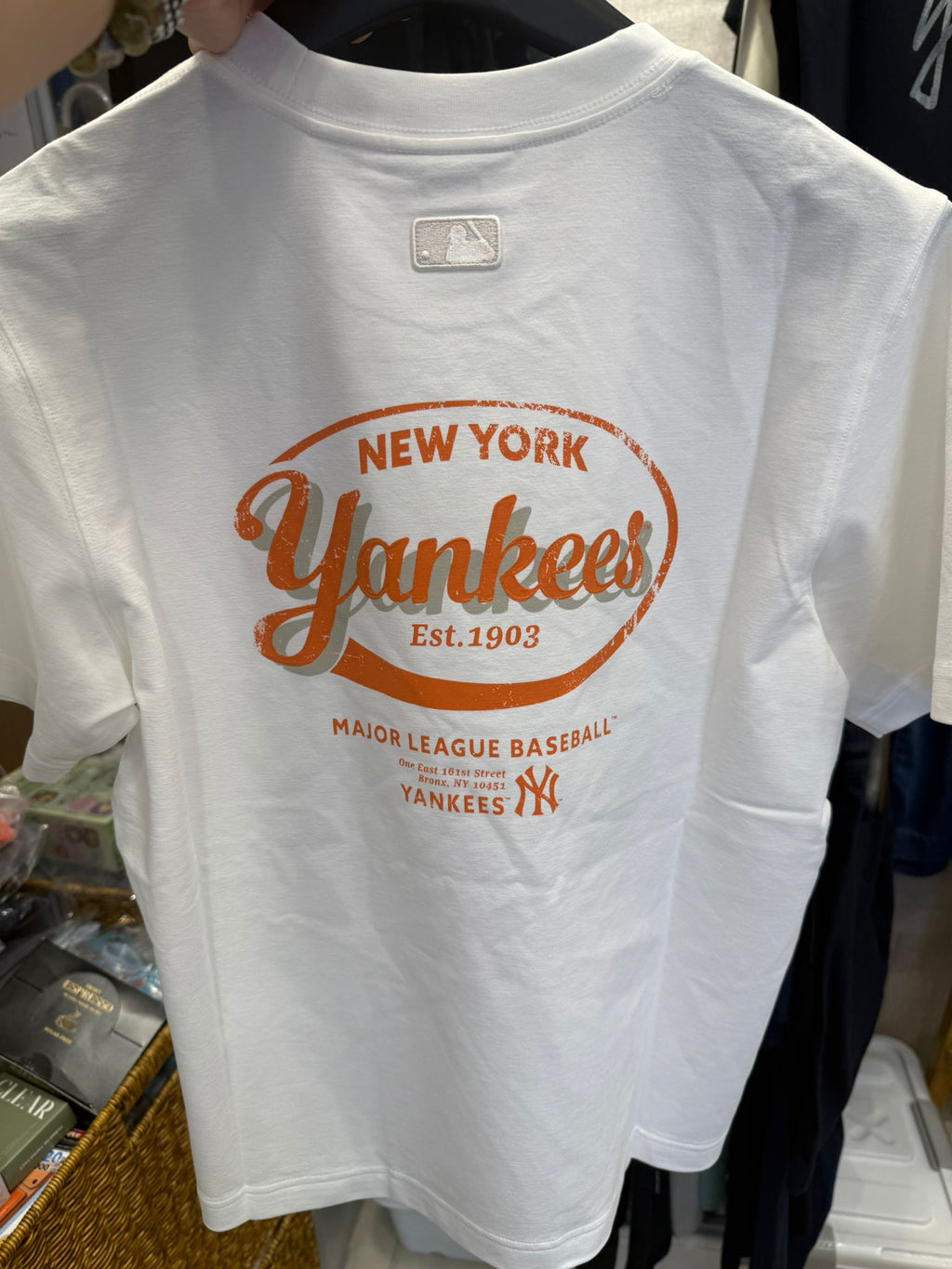 【24小時網站自助下單】🌸🆕2026年最新上市💛搶呀呀呀‼️ 韓國🇰🇷MLB 專門店 紐約洋基隊SIMPLE LOGO OVER FIT T-SHIRTS 3ATSV1263 | 預訂約3-4星期 娉婷貿易公司 Exquisite Beauty Trading Company