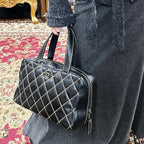 【24小時網站自助下單】🌸日本中古品代購 CHANEL 香奈兒黑色牛皮外縫線波士頓手提包大號托特包 做舊五金 有標無卡6開 | 預訂約2-3星期 娉婷貿易公司 Exquisite Beauty Trading Company
