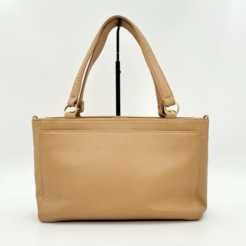 【24小時網站自助下單】🌸日本中古品代購 CHANEL 香奈兒奶茶色荔枝紋牛皮外縫大logo托特包 卡標齊10開 可自配肩帶 | 預訂約2-3星期 娉婷貿易公司 Exquisite Beauty Trading Company