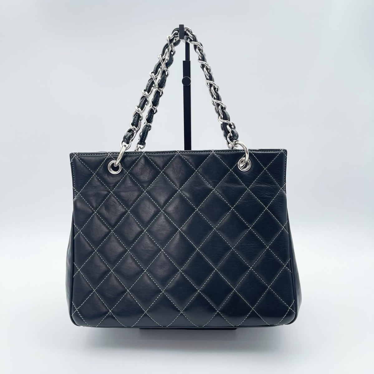 【24小時網站自助下單】🌸日本中古品代購 CHANEL 香奈兒黑銀羊皮外縫線菱格紋手提腋下托特包 | 預訂約2-3星期 娉婷貿易公司 Exquisite Beauty Trading Company