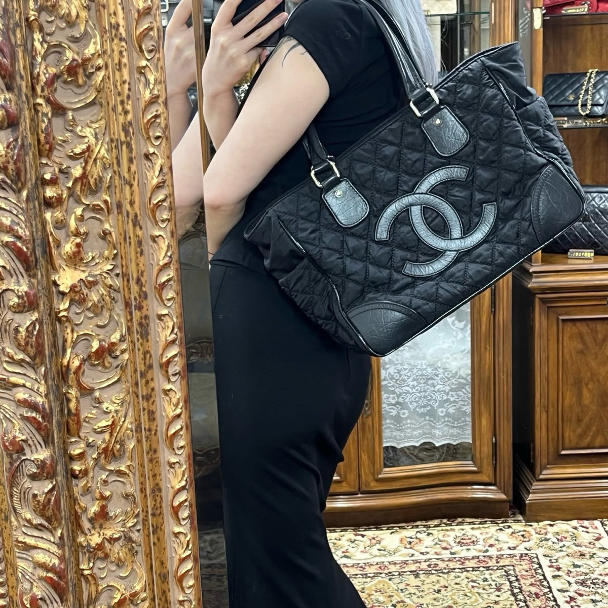 【24小時網站自助下單】🌸日本中古品代購 CHANEL 香奈兒黑色雙C大logo菱格紋尼龍拼皮托特包 有標無卡10開 | 預訂約2-3星期 娉婷貿易公司 Exquisite Beauty Trading Company