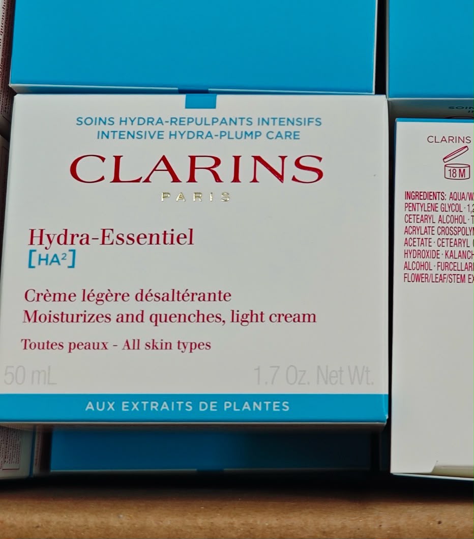 【24小時網站自助下單】 🌸免稅正品 新版 Clarins 嬌韻詩恆潤奇蹟保濕面霜50ml (適合所有皮膚)空氣面霜light cream 50ml | 預訂約1-2星期 娉婷貿易公司 Exquisite Beauty Trading Company