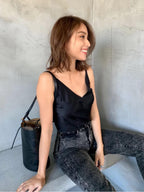 🌸日本中古品代購 Loewe斜挎水桶包 | 預訂約2-3星期(PM報價) 娉婷貿易公司 Exquisite Beauty Trading Company