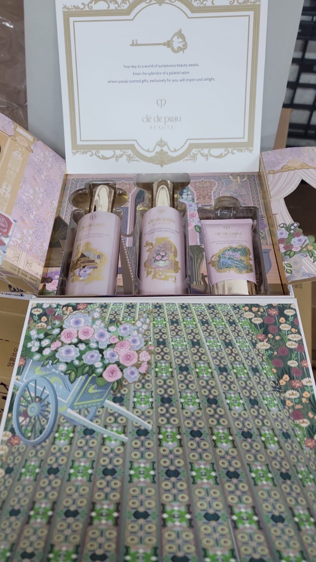 只有十套🌸又有❤️‍🔥快閃優惠❤️‍🔥100%正品正貨*Cdp 2025年日本限量繁花可可禮盒三件套* | 預訂約2星期 娉婷貿易公司 Exquisite Beauty Trading Company