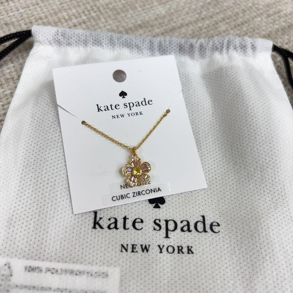 【24小時網站自助下單】🌸白色情人節精選🌟🌟Kate Spade花花閃鑽頸鏈 | 預訂約2星期 娉婷貿易公司 Exquisite Beauty Trading Company