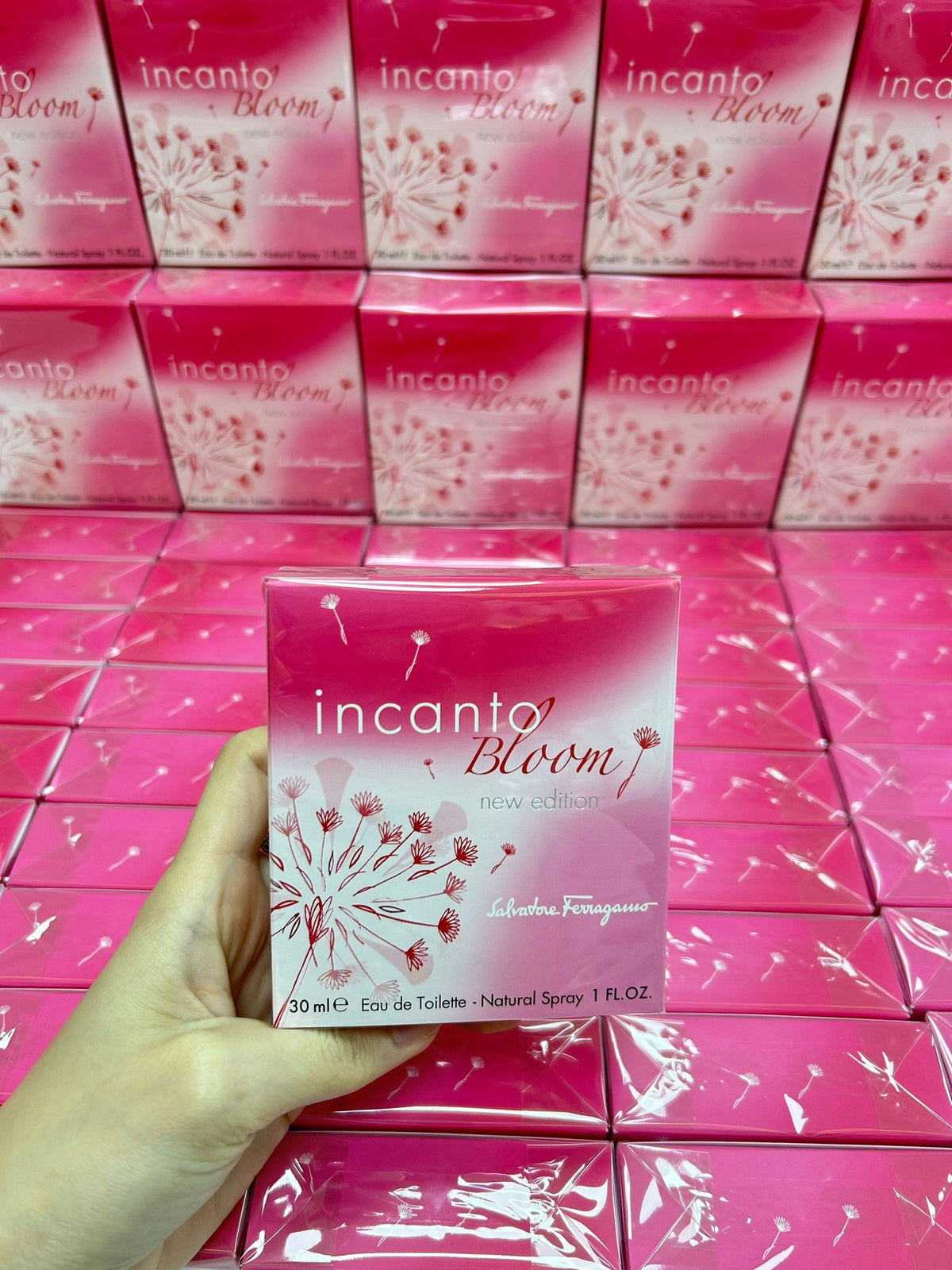 供應商現貨2000支🌸超爆款👍返貨啦～ SALVATORE FERRAGAMO INCANTO NEW BLOOM EDT SPRAY 30ML | 預訂 逢星期一，三返倉執貨 其後約3-5個工作天寄出 娉婷貿易公司 Exquisite Beauty Trading Company