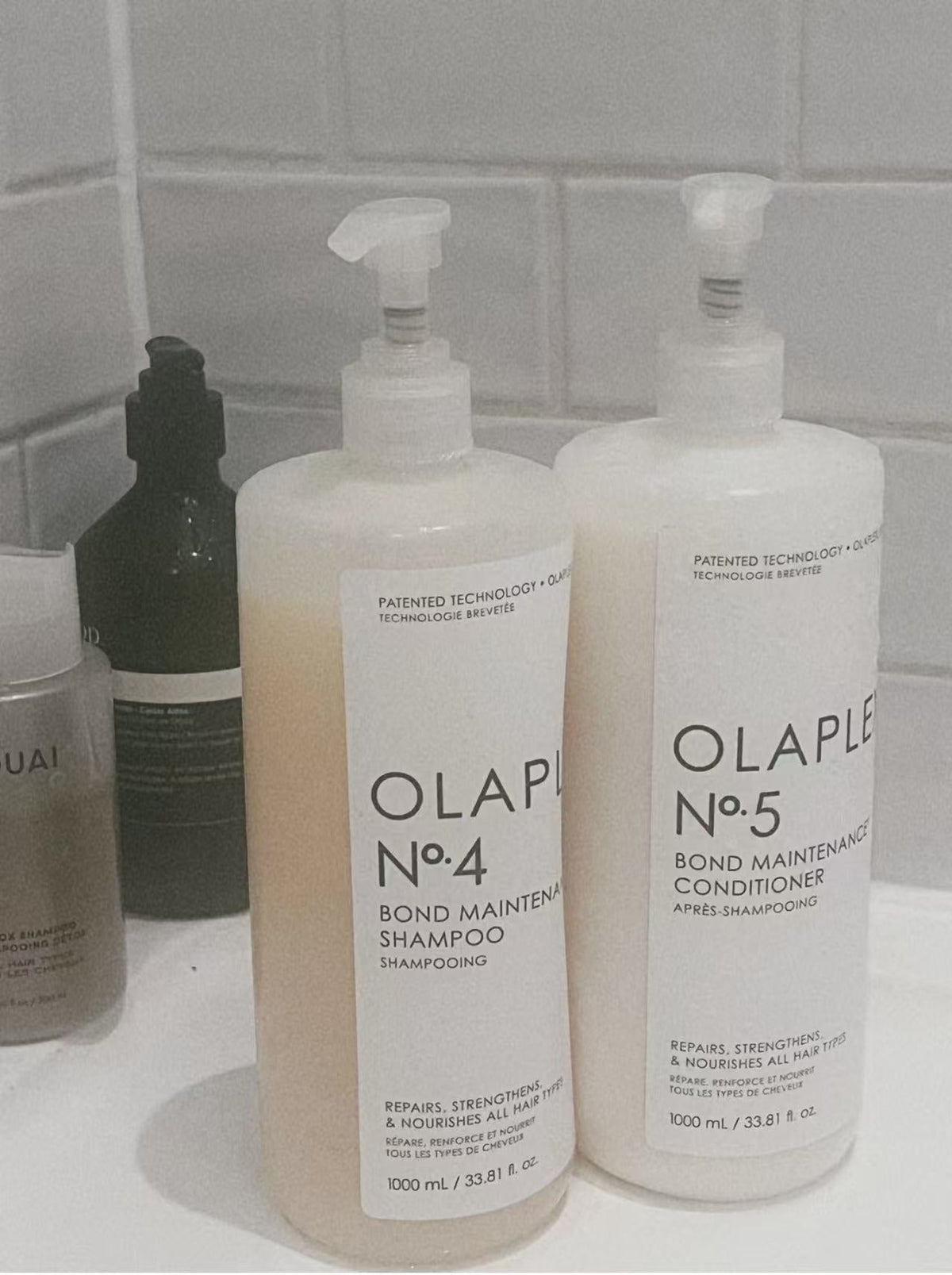 供應商現貨🌸免稅正品 OLAPLEX 歐拉斐 4號洗髮水1000ml | 預訂 逢星期一，三返倉執貨 其後約3-5個工作天寄出 娉婷貿易公司 Exquisite Beauty Trading Company