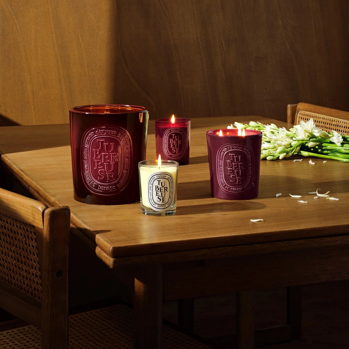 供應商現貨🌸免稅正品 Diptyque Tubereuse Candle 蒂普提克香氛蠟燭晚香玉70g | 預訂 逢星期一，三返倉執貨 其後約3-5個工作天寄出 娉婷貿易公司 Exquisite Beauty Trading Company