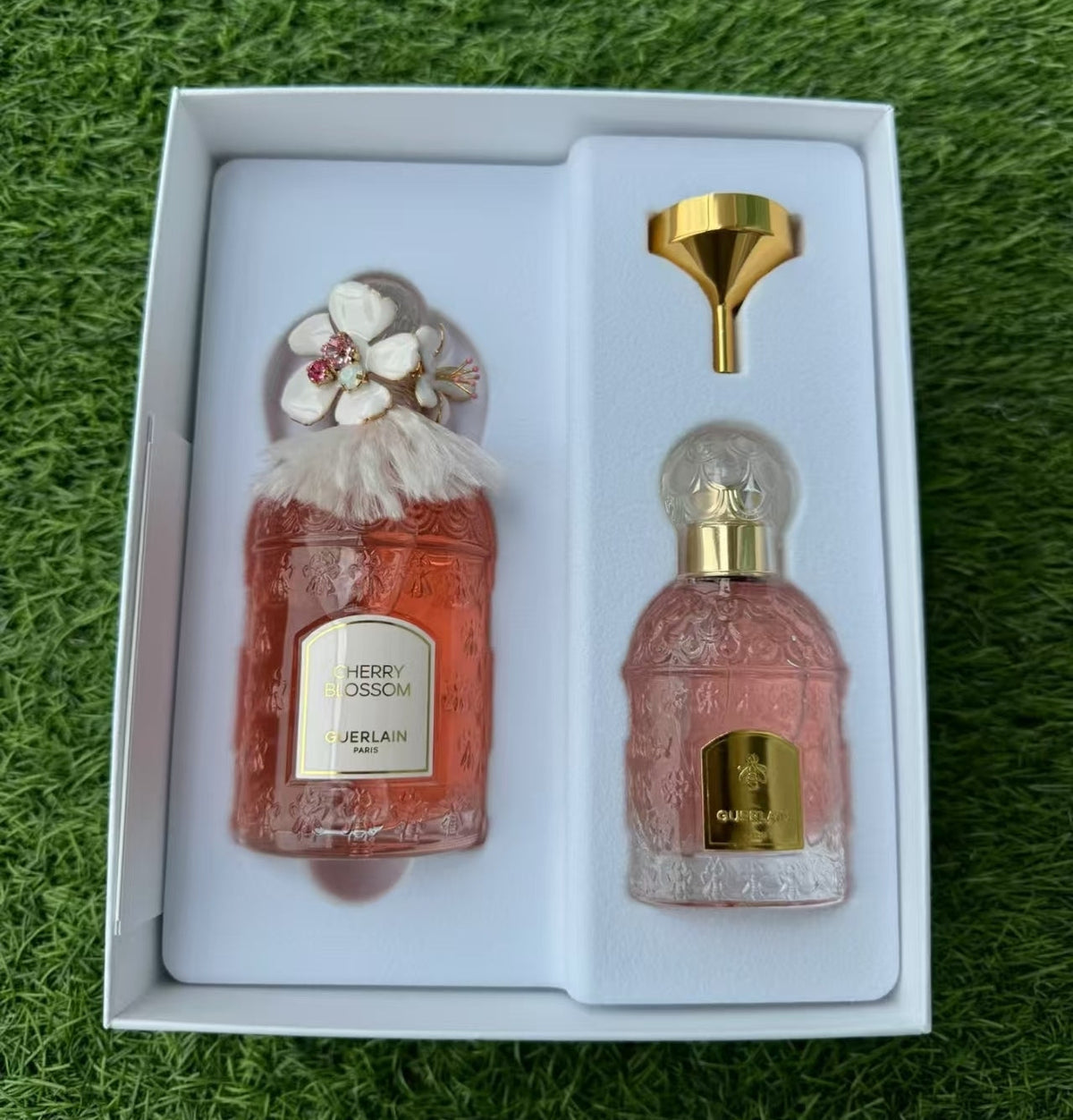 供應商現貨🌸香港專櫃 2024款 Guerlain  嬌蘭限定繁櫻大道！ | 預訂 逢星期一，三返倉執貨 其後約3-5個工作天寄出 娉婷貿易公司 Exquisite Beauty Trading Company