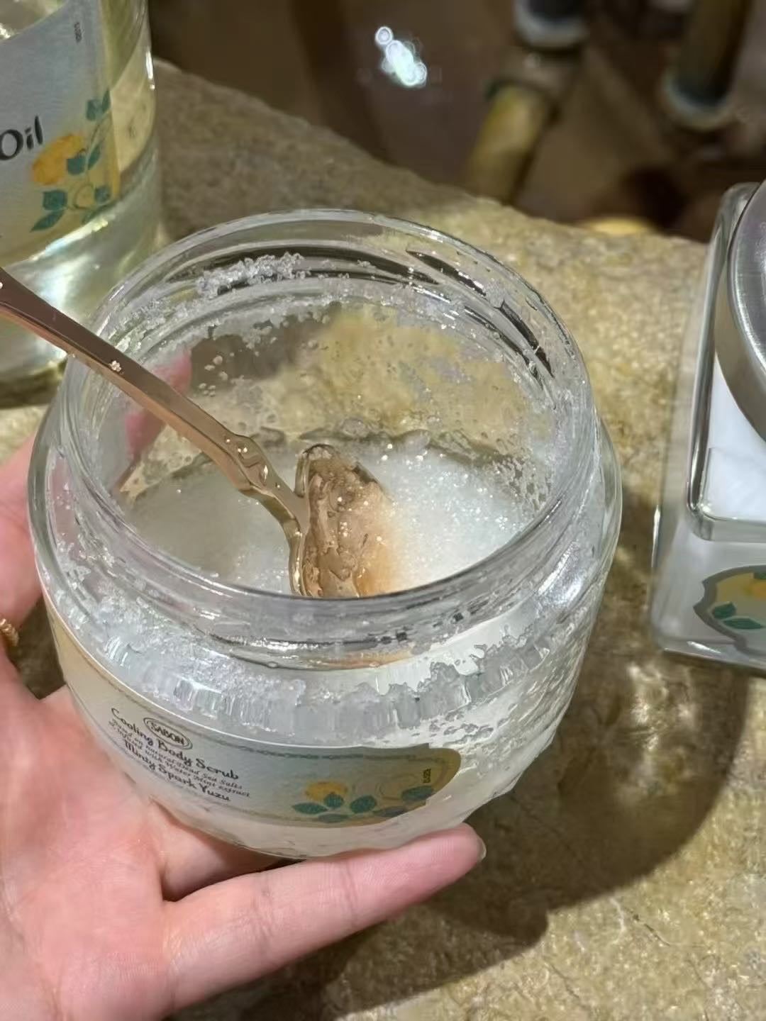 供應商現貨🌸免稅正品 Sabon薄荷柚子精油磨砂膏320g | 預訂 逢星期一，三返倉執貨 其後約3-5個工作天寄出 娉婷貿易公司 Exquisite Beauty Trading Company