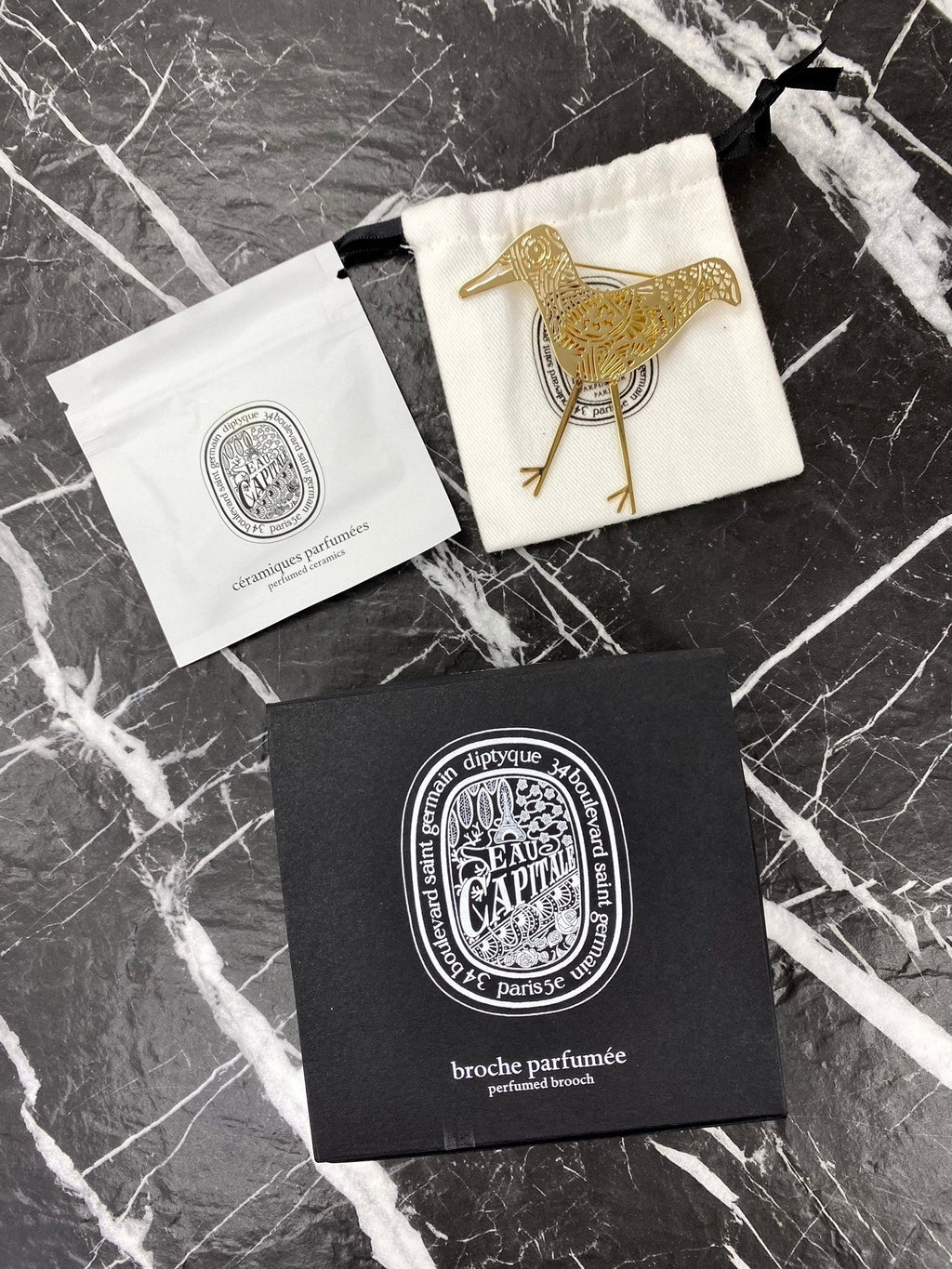 供應商現貨🌸免稅正品 Diptyque Perfumed Brooch -蒂普提克小鳥造型香氛胸針 | 預訂 逢星期一、三返倉執貨 其後約3-5個工作天寄出 娉婷貿易公司 Exquisite Beauty Trading Company