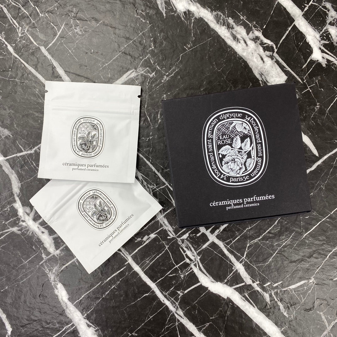 供應商現貨🌸免稅正品 Diptyque Perfumed Brooch -蒂普提克小鳥造型香氛胸針 | 預訂 逢星期一、三返倉執貨 其後約3-5個工作天寄出 娉婷貿易公司 Exquisite Beauty Trading Company