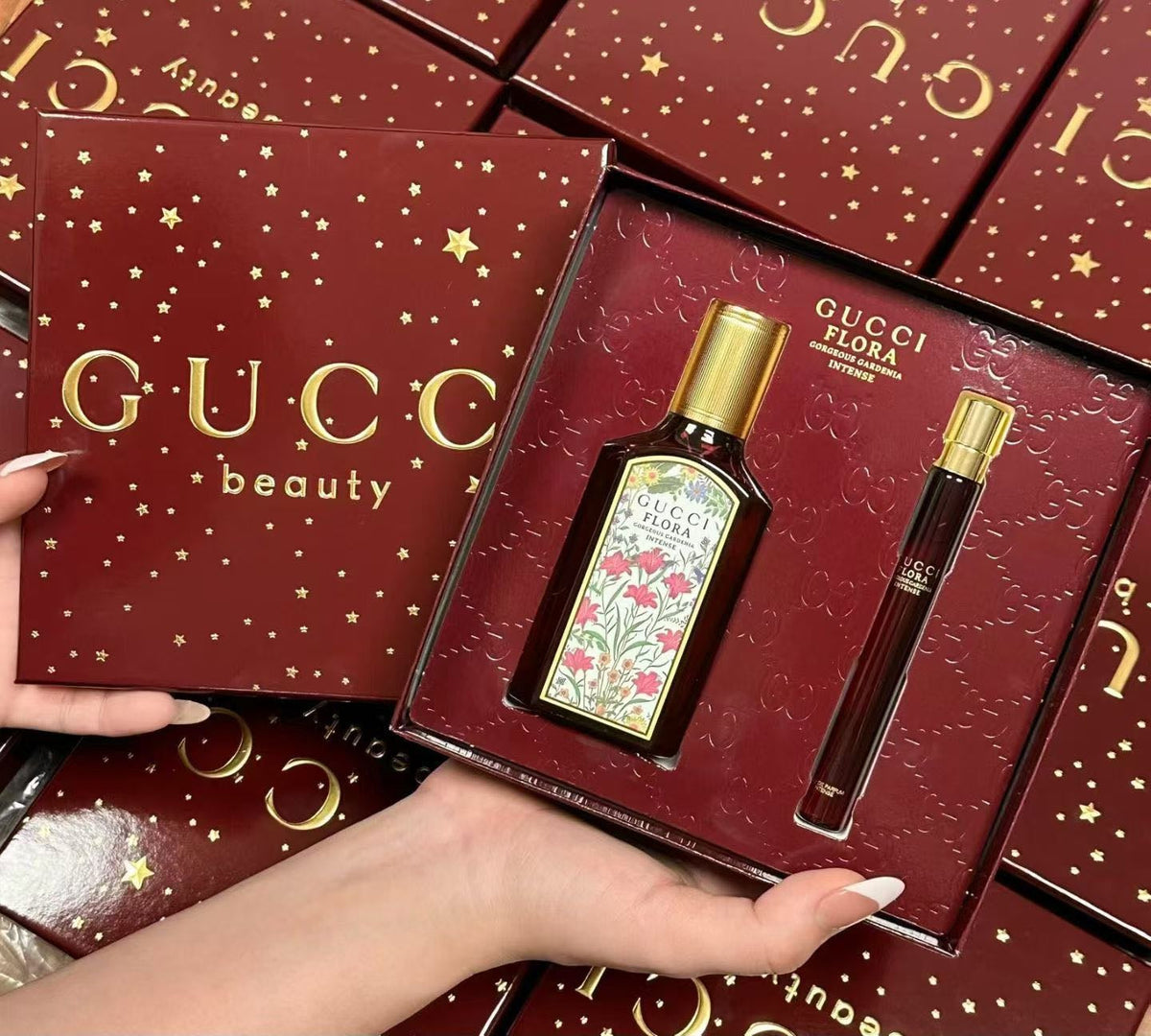 供應商現貨🌸免稅正品 GUCCI古馳綺夢馥梔香水兩件套聖誕限定禮盒50ml➕10ml❤ | 預訂 逢星期一，三返倉執貨 其後約3-5個工作天寄出 娉婷貿易公司 Exquisite Beauty Trading Company