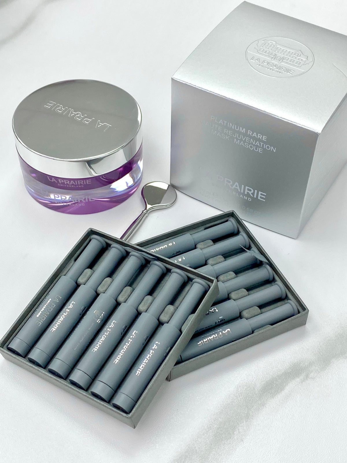 【24小時網站自助下單】供應商現貨🌸香港專櫃 LA PRAIRIE PLATINUM RARE HAUTE REJUVENATION MASK 萊珀妮鉑金面膜/鉑金尊寵面膜20ml + 12 x 0.7ml | 預訂 逢星期一，三返倉執貨 其後約3-5個工作天寄出 娉婷貿易公司 Exquisite Beauty Trading Company