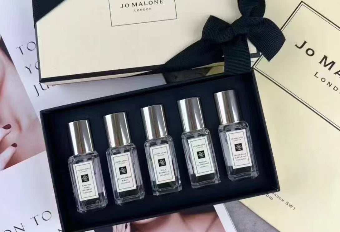 【24小時網站自助下單】供應商現貨🌸免稅正品 Jo Malone祖馬龍/祖瑪瓏香水經典五件套🎀9ml✖5支裝帶噴頭 | 預訂 逢星期一，三返倉執貨 其後約3-5個工作天寄出 娉婷貿易公司 Exquisite Beauty Trading Company
